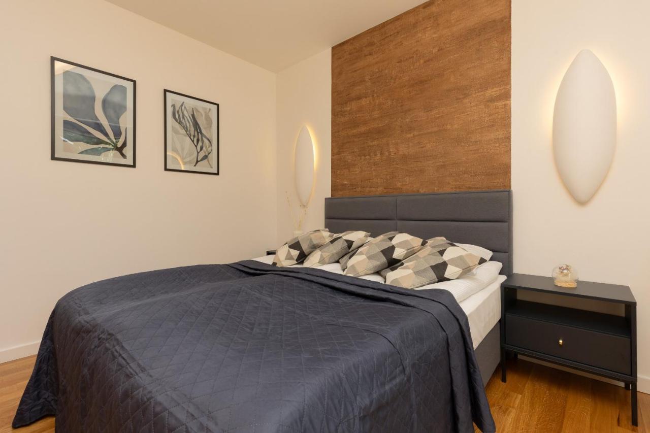 Old Mokotow Spacious Two-Bedroom Apartment By Noclegi Renters Varşovia Exterior foto