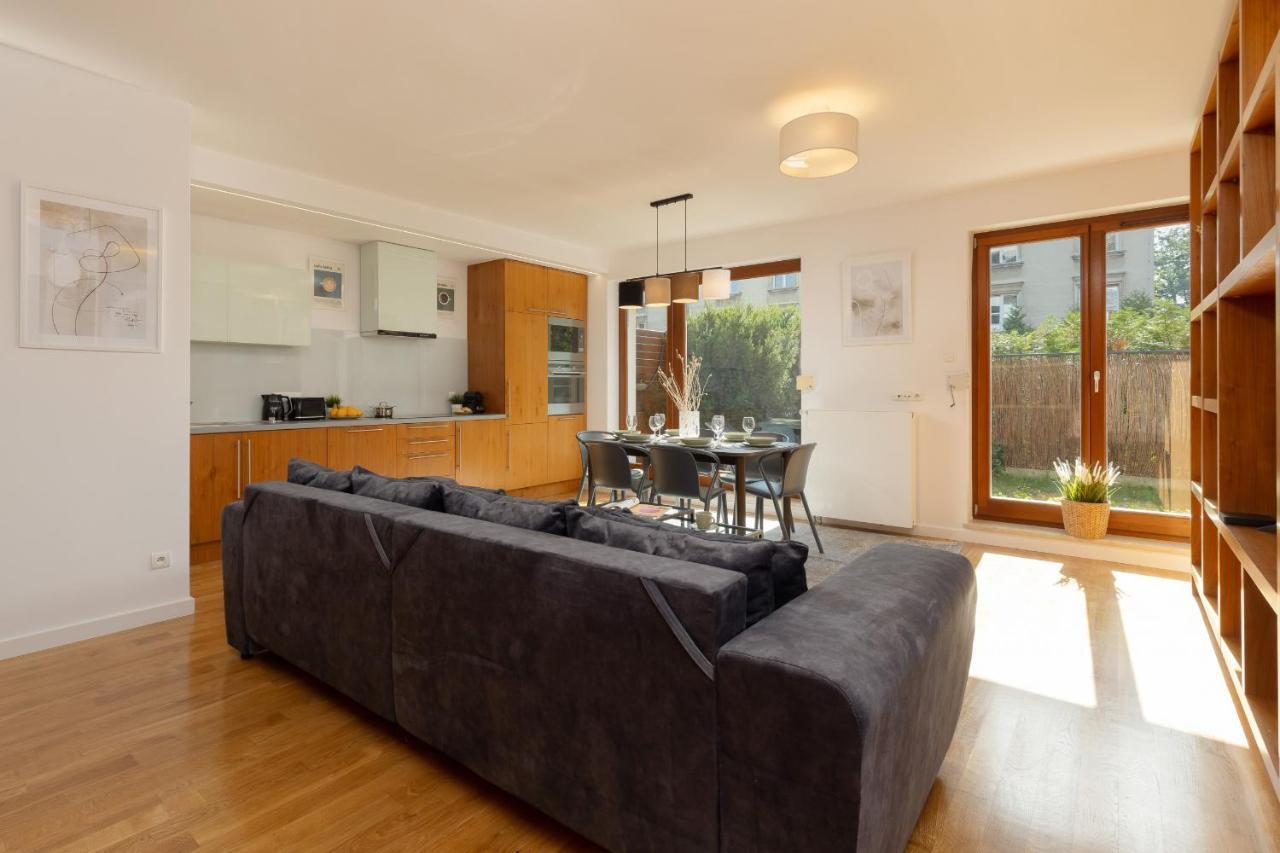 Old Mokotow Spacious Two-Bedroom Apartment By Noclegi Renters Varşovia Exterior foto